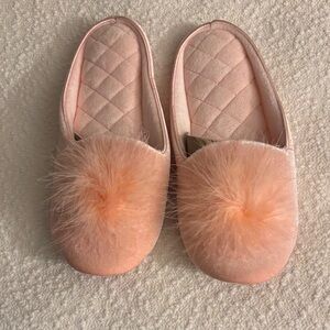 Elegant Pink Fuzzy Women's Slippers